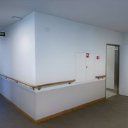 Wandschutz & Handläufe